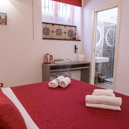 Barlaman Luxury Rooms Palermo Eksteriør bilde