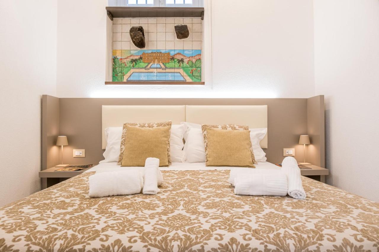 Barlaman Luxury Rooms Palermo Eksteriør bilde